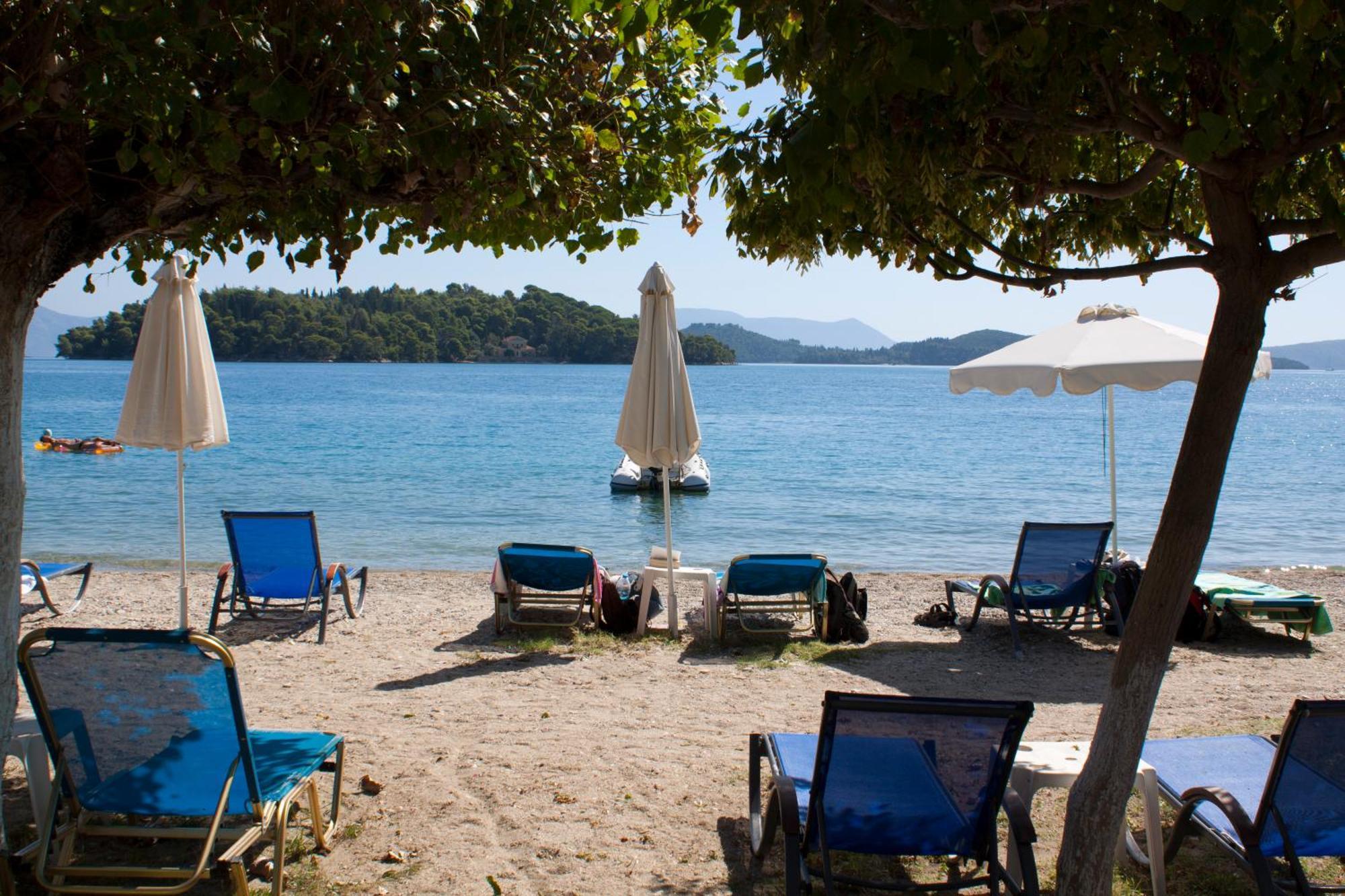 Hotel Nydri Beach Exterior photo